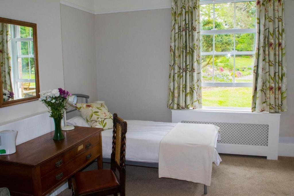 Claridge House Bed & Breakfast Lingfield